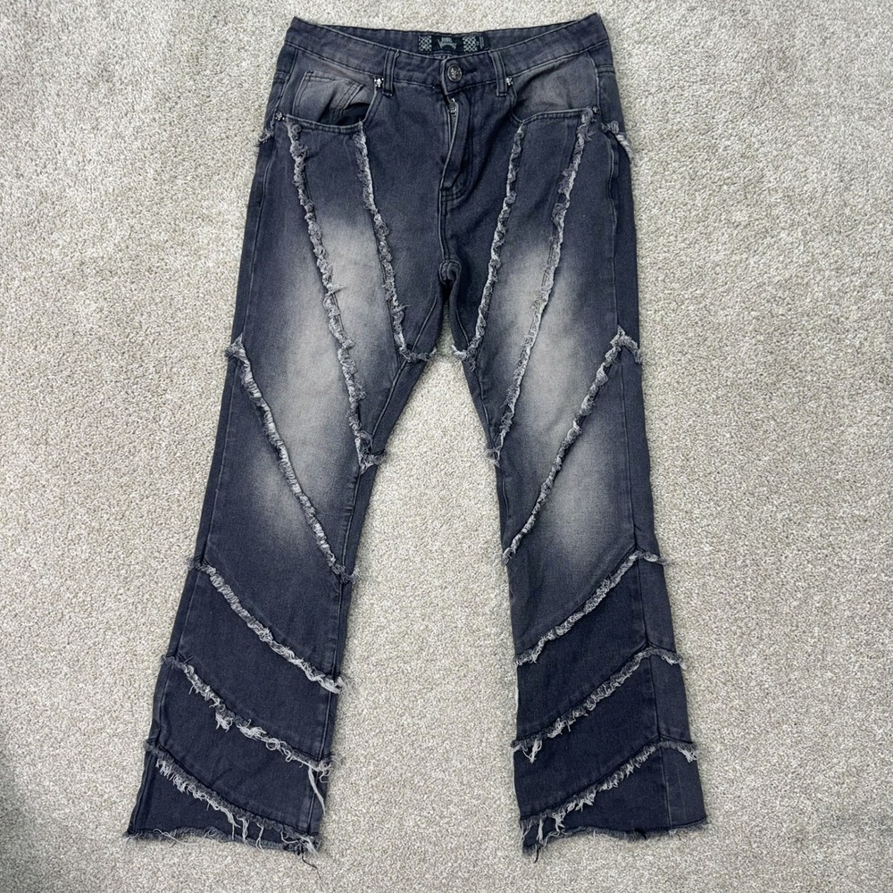 Rebel Vengeance Jeans Mens 32 Black Distressed‎ Raw Seam Skull Detail Flared